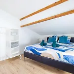 Azur Et Brique Albi